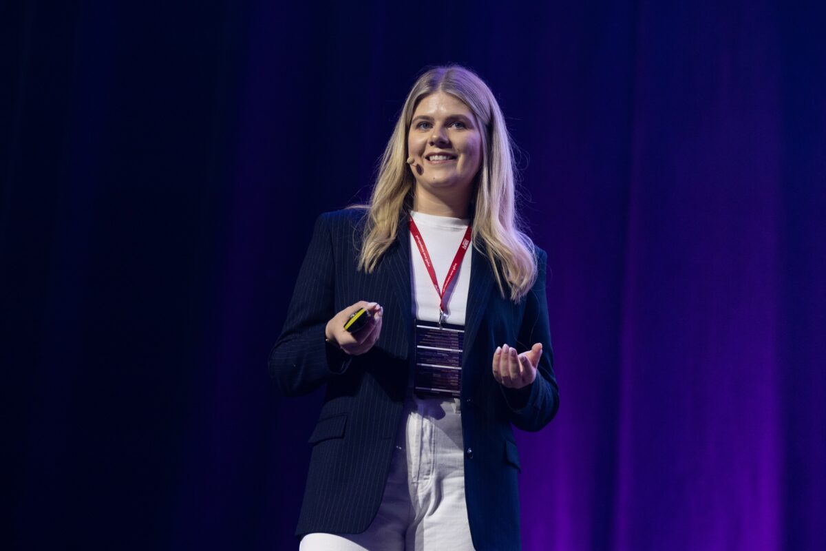Simona Klovaitė kalba „Verslo žinių“ projektų valdymo konferencijoje